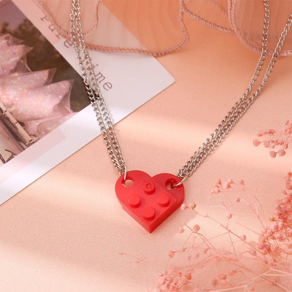 Kawaii Heart Brick Love Necklaces for Couples 💖👫 - Adorable LEGO-Inspired Jewelry Gift for Valentine's Day!