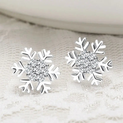 Delicate Snowflake Charm Stud Earrings Women Christmas Gift Crystal Zircon ❄️✨