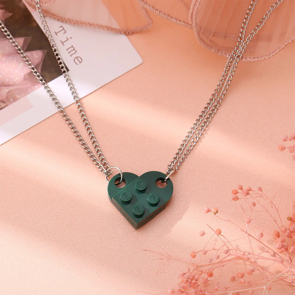 Kawaii Heart Brick Love Necklaces for Couples 💖👫 - Adorable LEGO-Inspired Jewelry Gift for Valentine's Day!