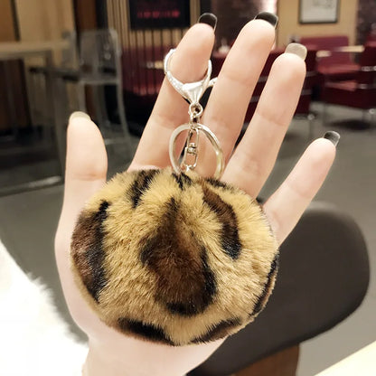 Kawaii Leopard Love Heart Keychain 🐆💖 | Plush Fur Ball Pendant for Bags & Car Keys | Cute Gift Idea 🎁✨