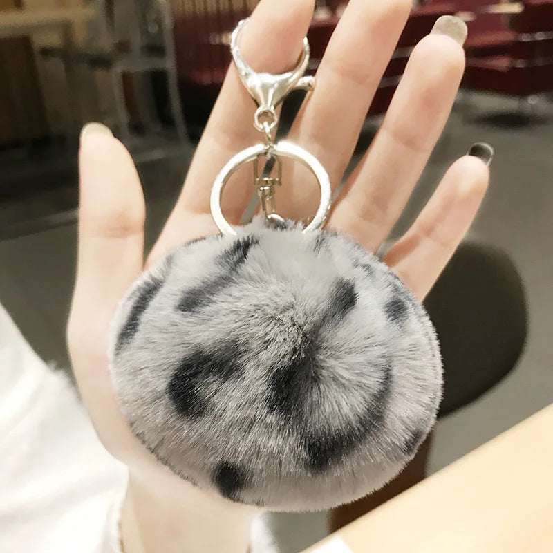 Kawaii Leopard Love Heart Keychain 🐆💖 | Plush Fur Ball Pendant for Bags & Car Keys | Cute Gift Idea 🎁✨