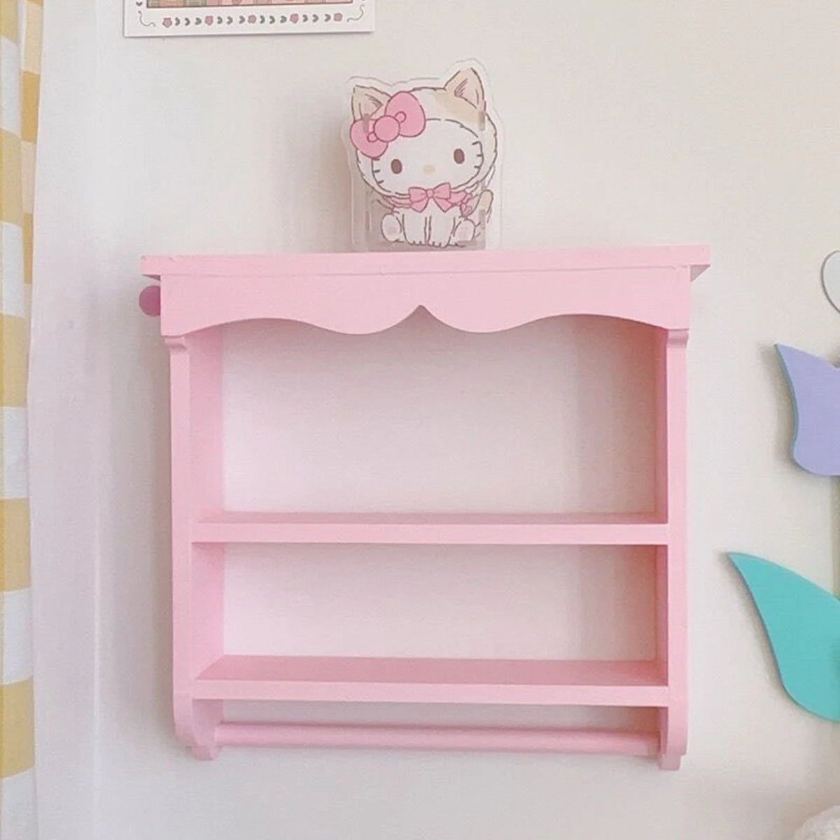 Kawaii Heart-Shaped Pink Wall Shelves 💖✨ - Adorable Wooden Cosmetic Rack for a Dreamy Bedroom!