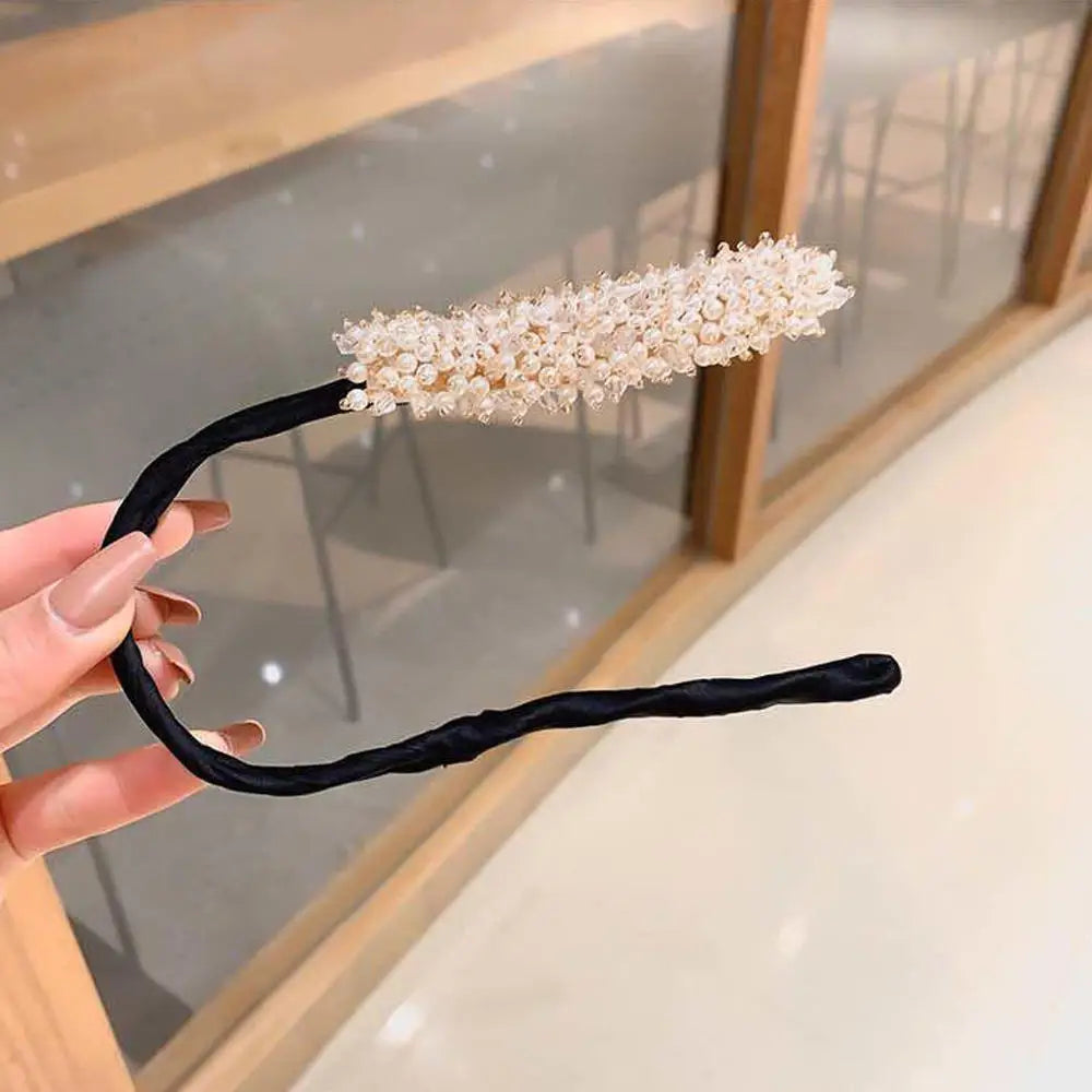 Kawaii Butterfly Hair Bun Maker 🦋✨ Cute DIY Styling Tool for Girls - Velvet & Pearl Hair Accessories!