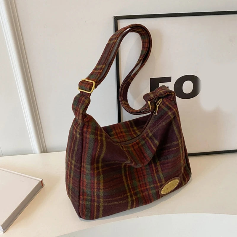 Kawaii Chic Crossbody Bag 🎀✨ Stylish & Functional Handbag for Everyday Adventures! 👜💕