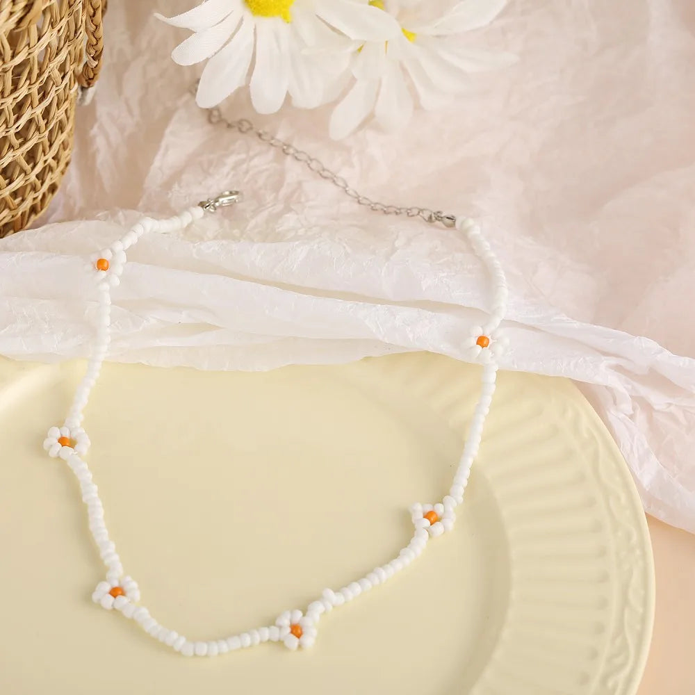 Whimsical Blossom Pearl Choker 🌸✨ Cute Colorful Beaded Necklace for Trendy Women! 🎀💖