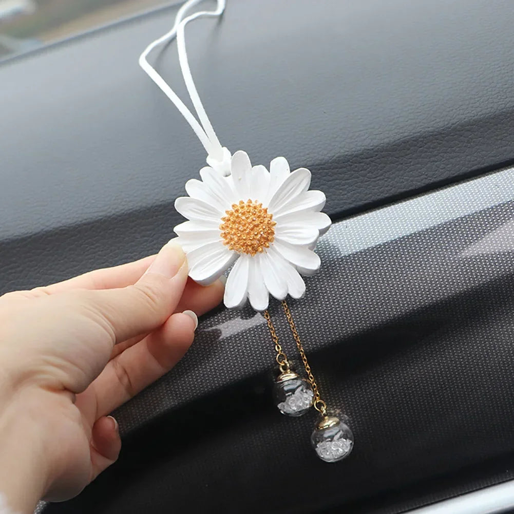 Charming Kawaii Daisy Car Mirror Pendant 🌼✨ | Adorable Plaster Decoration for Auto & Home!