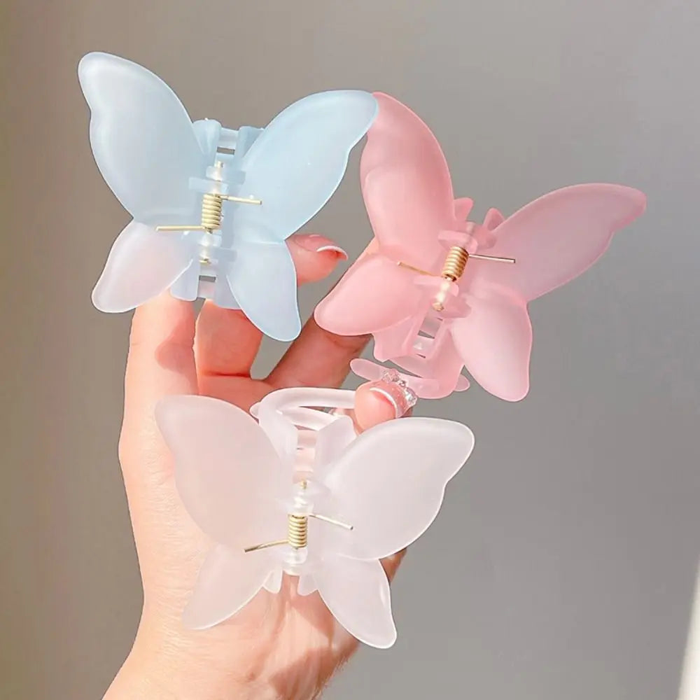 Kawaii Butterfly Acrylic Hair Claw Clip 🦋✨ | Colorful Matte Gradient Hairpin for Sweet Styles 🌈💖