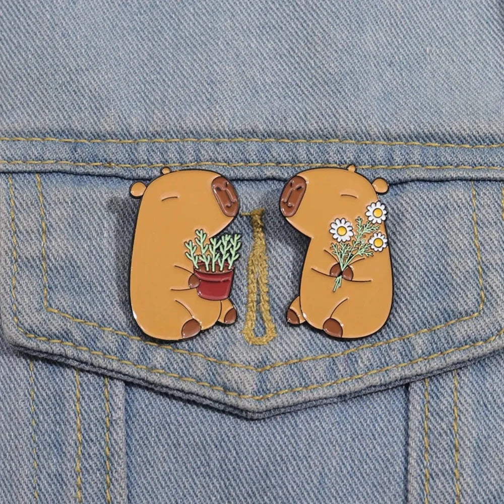 Kawaii Capybara Enamel Pins 🐾 Cute Animal Brooches for Bags & Shirts 🎒 Perfect Gift for Friends & Kids! 🌟