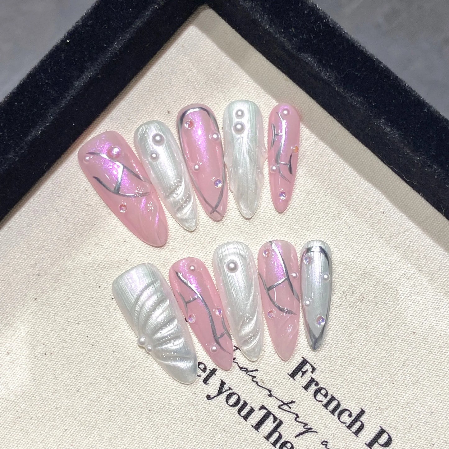 🌈✨ Kawaii Aurora Shell Design Press-On Nails - 10Pcs Long Almond Acrylic Nail Art with Jelly Glue! 💅🌟