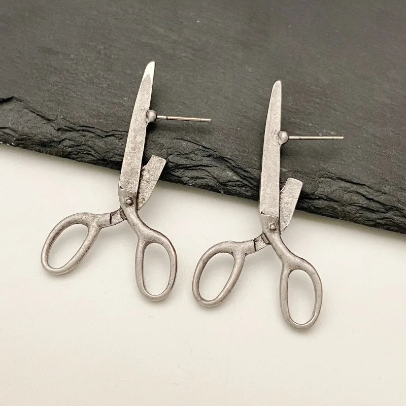 Kawaii Retro Scissors Ear Studs ✂️✨ - Adorable Hip Hop Rock Earrings for Trendy Women 🎉🎁
