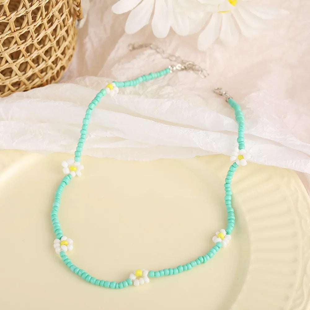 Whimsical Blossom Pearl Choker 🌸✨ Cute Colorful Beaded Necklace for Trendy Women! 🎀💖