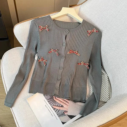Kawaii Bow-Embellished Cardigan 🌸 | Adorable Round Neck Knit Sweater for Women 💕 | Perfect for Spring & Autumn 🍂✨