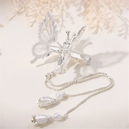 Kawaii Butterfly Hairpin 🌸✨ Vintage Tassel Clip for Adorable Style 🦋