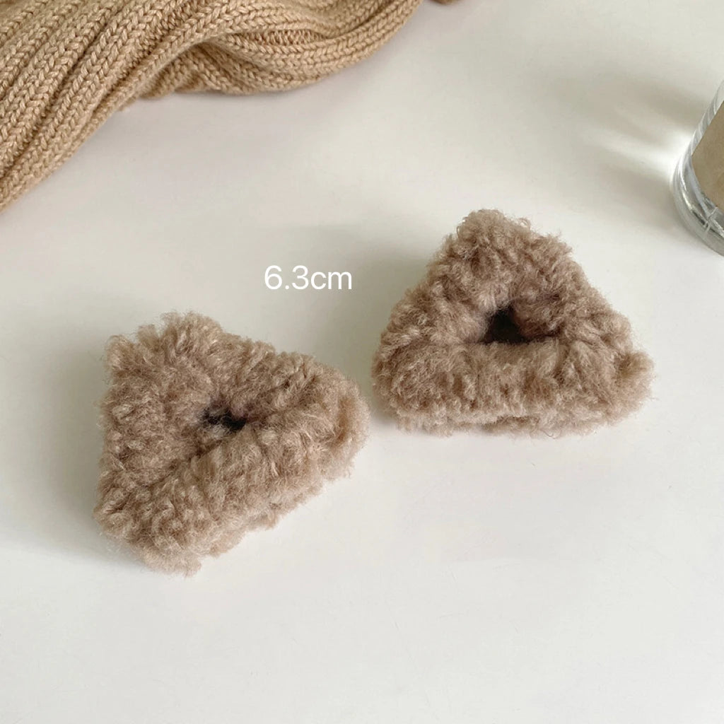 Kawaii Fluffy Cat Ear Hair Clips 🐾✨ | Adorable Lamb Cashmere Accessory for Winter 💖 | Cute Headwear for Girls & Women 🎀