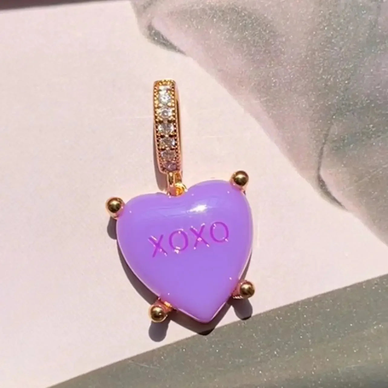 💖 Cute Colorful Heart Pendant Necklace ✨ Y2K Resin Charm with Zircon Accents for Trendy Women 🌈