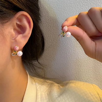 🌸 Adorable Pearl Bow Dangle Earrings 🎀 - Playful Vintage Charm for Fashionistas! 💖 Ideal for Celebrations & Sweet Surprises! 🎊 - Pixie Quill