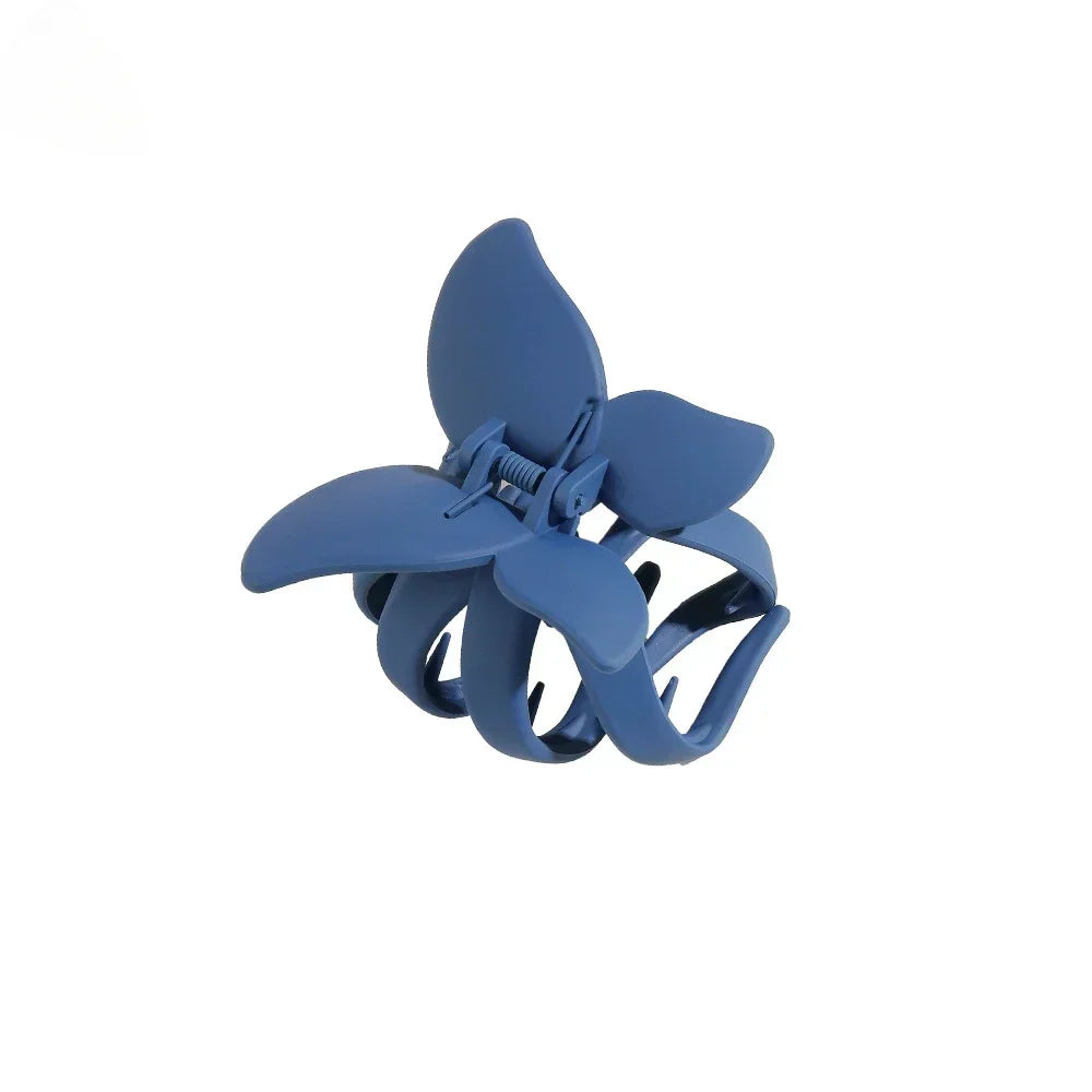 Kawaii Sweet Butterfly Hair Clip 🦋✨ | Adorable Solid Color Shark Clip for Girls' Hairstyles 🌈💕