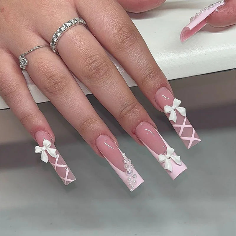 Kawaii Strawberry Heart Press-On Nails 🎀💕 - 24 Pcs Cute Pink Dot & Pearl Design for Nail Art