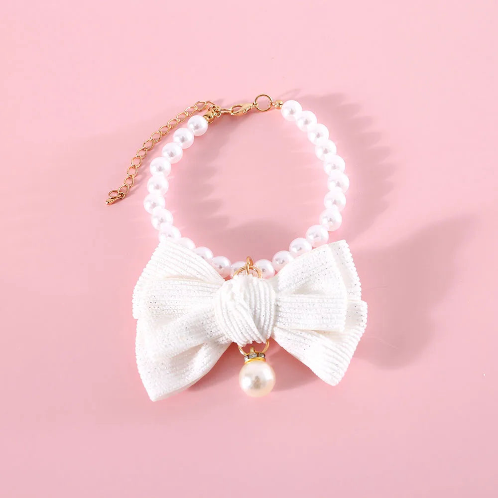 ✨ Sparkling Pet Pearl Collar with Adorable Bowtie 💖 - Bling Jewelry for Your Furry Friends! 🐾