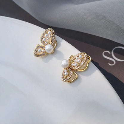 🌸 Adorable Pearl Bow Dangle Earrings 🎀 - Playful Vintage Charm for Fashionistas! 💖 Ideal for Celebrations & Sweet Surprises! 🎊 - Pixie Quill