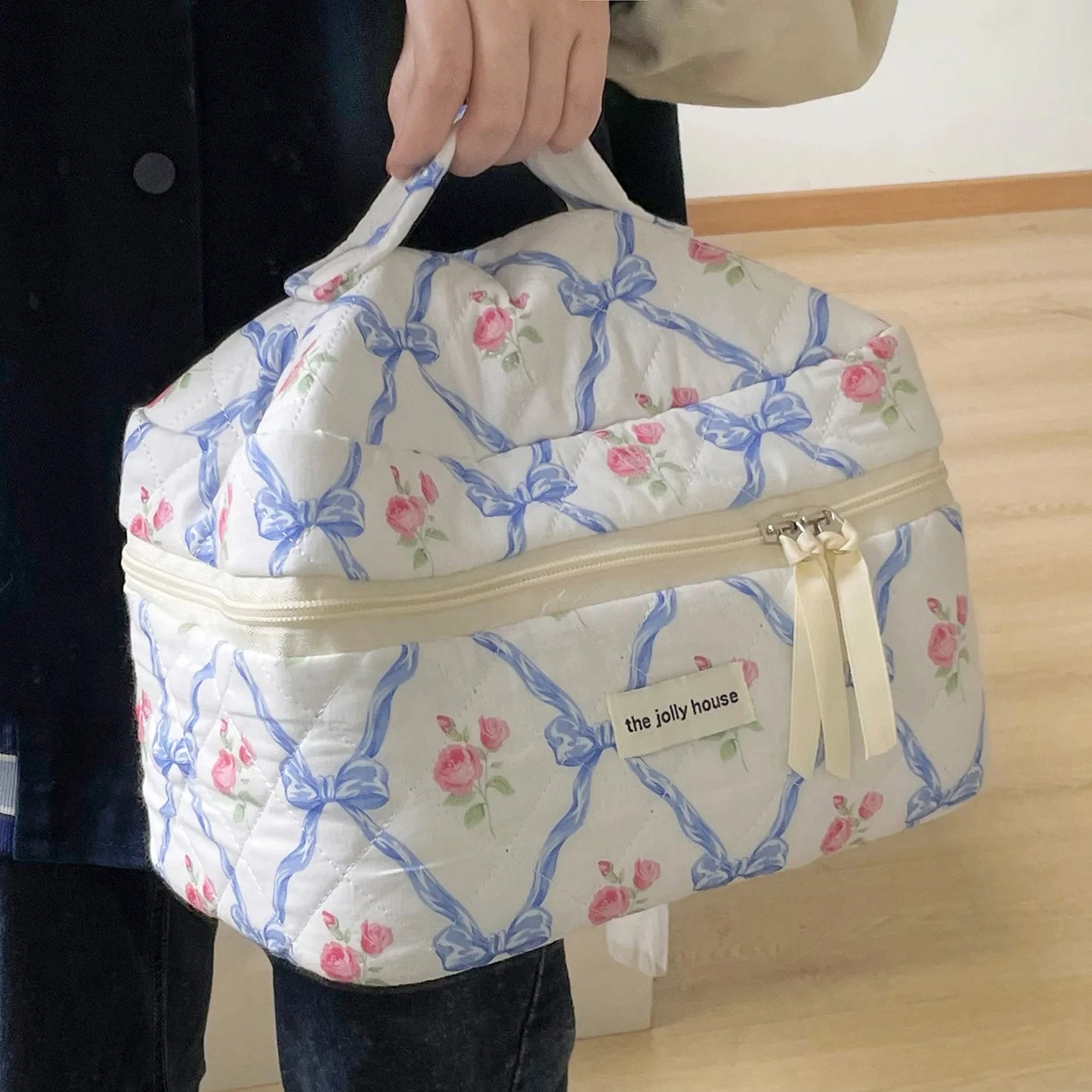 Kawaii Bow Flower Quilted Makeup Bag 🌸✨ | Adorable Zipper Cosmetic Organizer for Girls 🎀💖