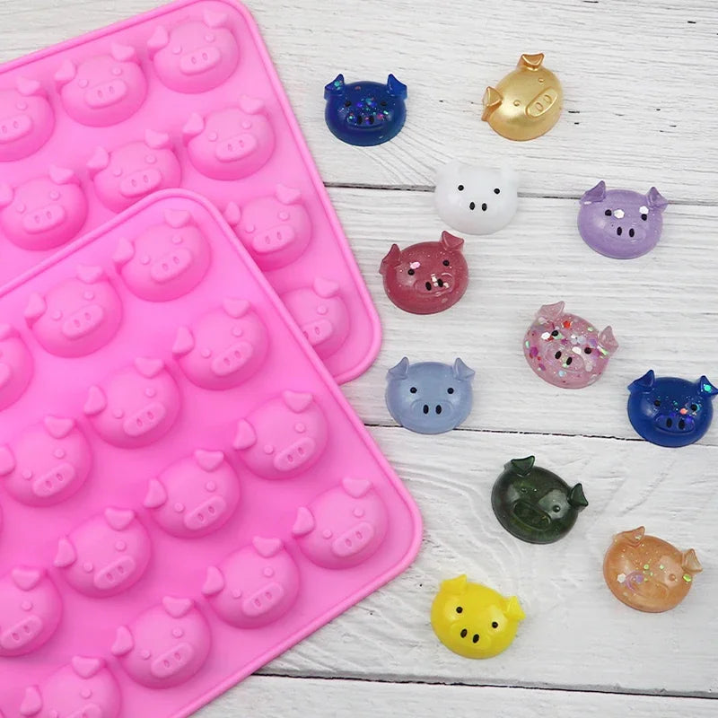 Cute Cartoon Animal Silicone Mold for Baking and Cupcake Topper 🐻🐭🐱🐷🦆