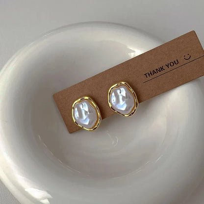 Kawaii Geometric Round Pearl Earrings ✨🌷 Cute Minimalist Jewelry for Trendsetting Women! 🎀