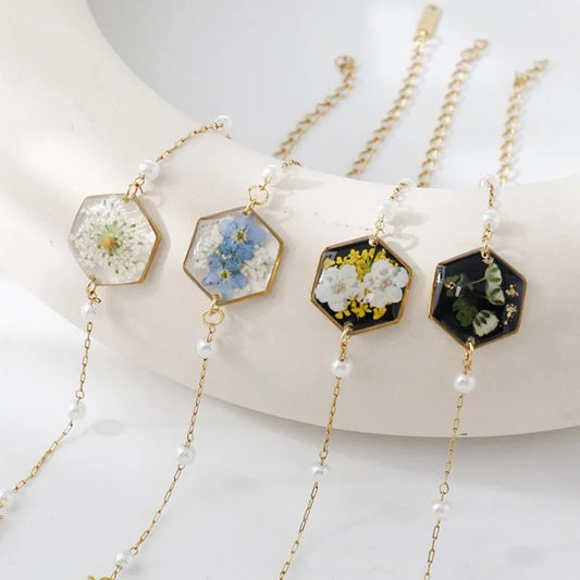 Unique Epoxy Resin Blue Flower Bracelets Elegant Pressed Flower Pendant Adjustable Chain Bracelets Wholesale Cute Charm Bracelet