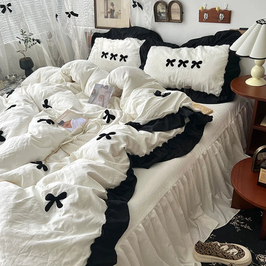 Kawaii Princess Black Bow Bedding Set 🖤✨ Soft Cotton Duvet Cover & Pillowcases for Dreamy Sleep 💤🌸
