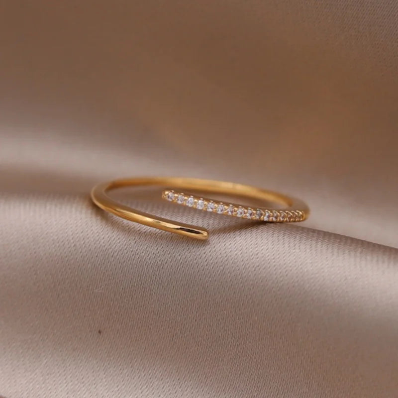 Kawaii Love Crystal Ring 💖✨ - 14K Gold Plated Heart Design for Elegant Daily Wear! 🌟💍