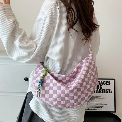 Kawaii Plaid Half Moon Messenger Bag 🌈✨ Cute & Casual Shoulder Bag for Weekend Adventures! 👜💕