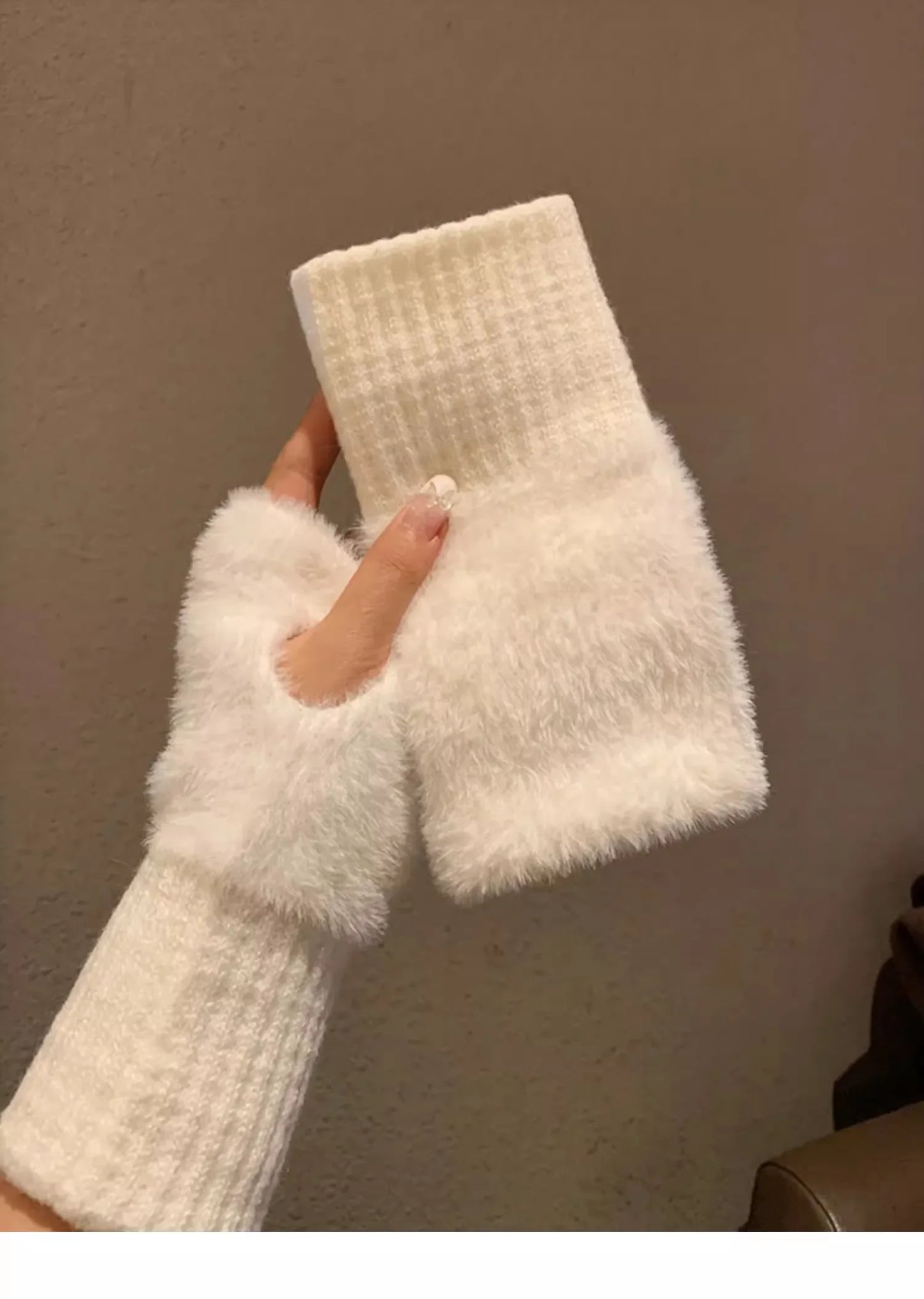 Cozy Plush Knit Fingerless Gloves For Women Warm White Wrist Mittens ❄️