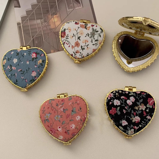 Kawaii Retro Fabric Pocket Mirror 🌸✨ - Double-Sided Compact Makeup Mirror for Cute Touch-Ups! 💖