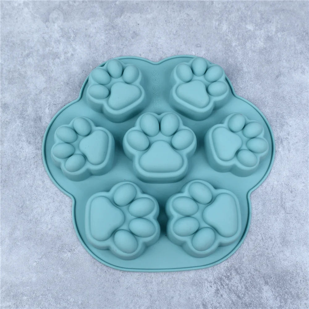 Paw Print Silicone Mold for Dog Cat Treats Candy Fondant Soap 🐾
