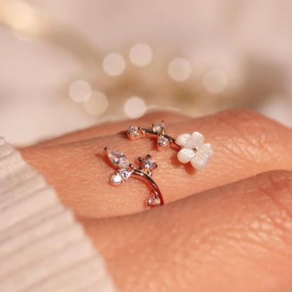 Sparkling Zirconia Flower Ring Open End For Women Jewelry Gift ✨🌸