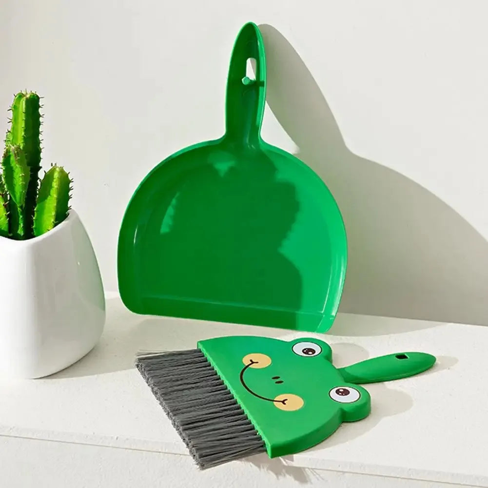 Kawaii Mini Broom & Dustpan Set 🐰🐻🐸 | Adorable Cartoon Cleaning Duo for Fun Home Chores! 🌈✨