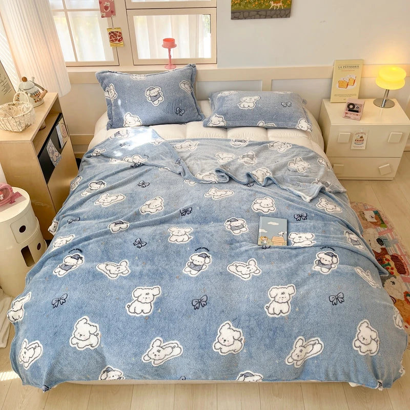 Cute Strawberry Dreams 🍓✨ Cozy Flannel Blanket for Kids - Perfect for Cuddles & Adventures! 🌟🛋️ - Pixie Quill