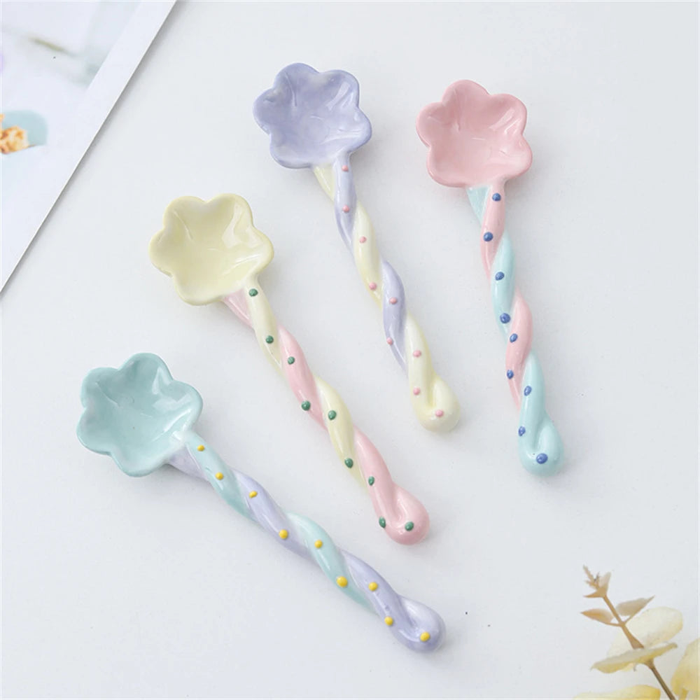 🌼 Charming Macaron Flower Spoon 🍭 Adorable Tableware for Sweet Treats! 🌈 - Pixie Quill