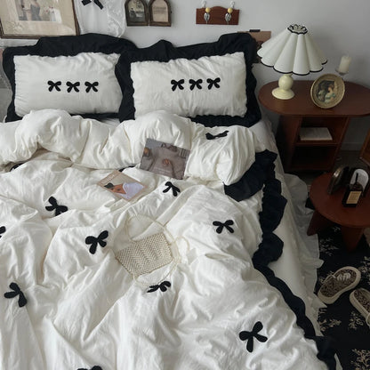 Kawaii Princess Black Bow Bedding Set 🖤✨ Soft Cotton Duvet Cover & Pillowcases for Dreamy Sleep 💤🌸