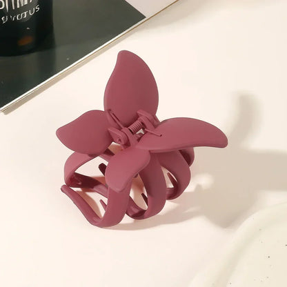 Kawaii Sweet Butterfly Hair Clip 🦋✨ | Adorable Solid Color Shark Clip for Girls' Hairstyles 🌈💕