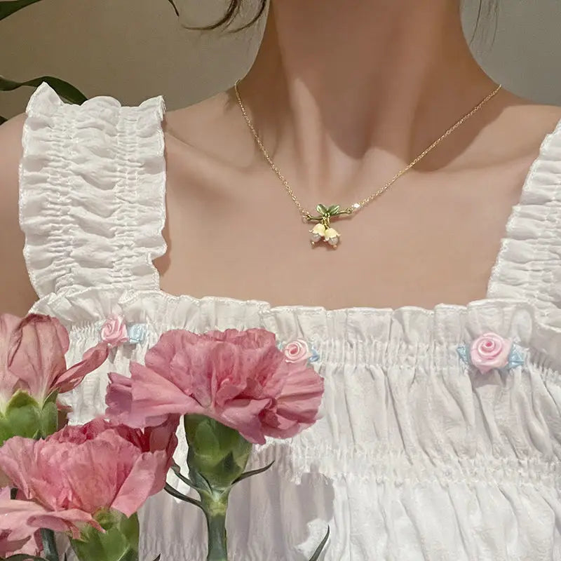 Kawaii Enamel Bell Orchid Pearl Choker 🌸✨ – Cute Floral Pendant Necklace for Women | Perfect Gift for Special Occasions!