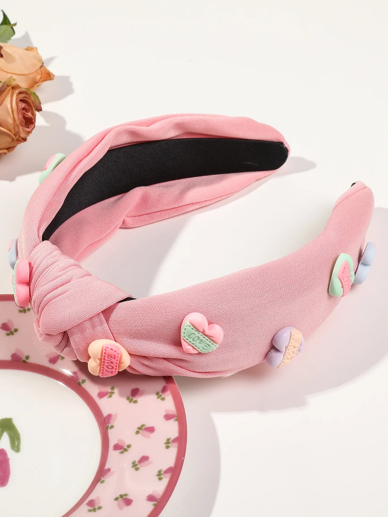 Adorable Heart-Shaped Kawaii Headband 💖 | Cute Non-Slip Hair Accessory for Valentine's Day & Parties 🎉✨