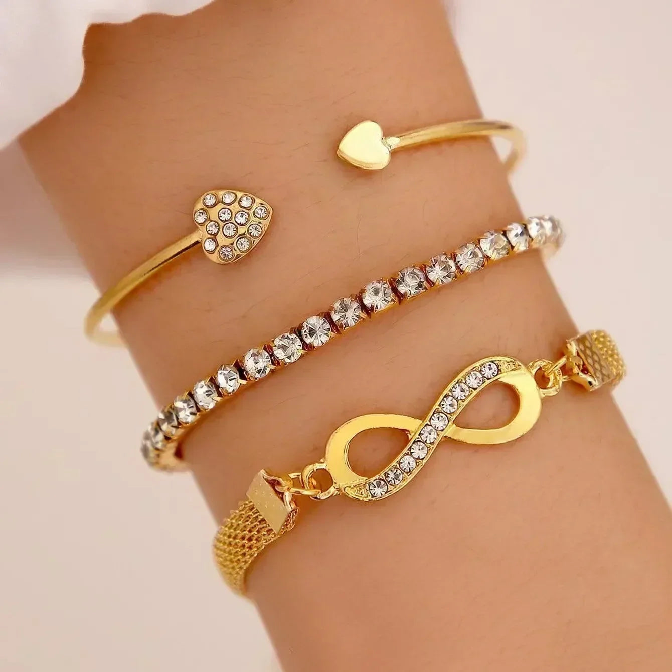 Whimsical Boho Star & Daisy Pearl Charm Bracelet Set 🌼✨ - Adjustable Eight-Piece Bangle for Fashionistas!