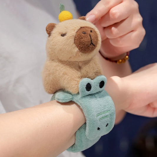 Kawaii Capybara & Friends Plush Wristband Bracelet 🐾✨ Adorable Animal Snap Wrap for Kids - Fun Gift Idea!