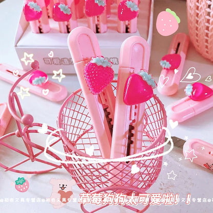 Kawaii Strawberry Mini Art Cutter ✂️🍓 - Pocket-Sized Utility Knife for Creative DIY & School Supplies! 🏫✨