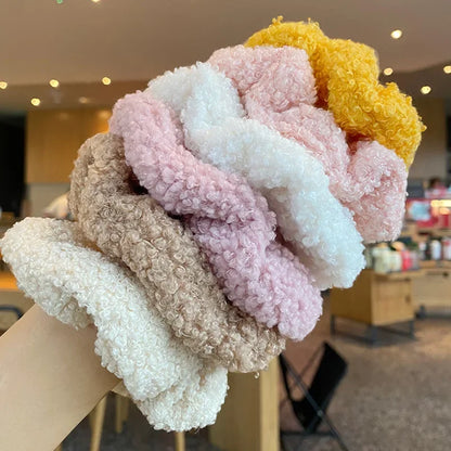 Kawaii Soft Plush Pompom Hair Ties for Girls & Women 🎀✨ - Cute Elastic Hair Bands for Winter Fashion! 🌟💖
