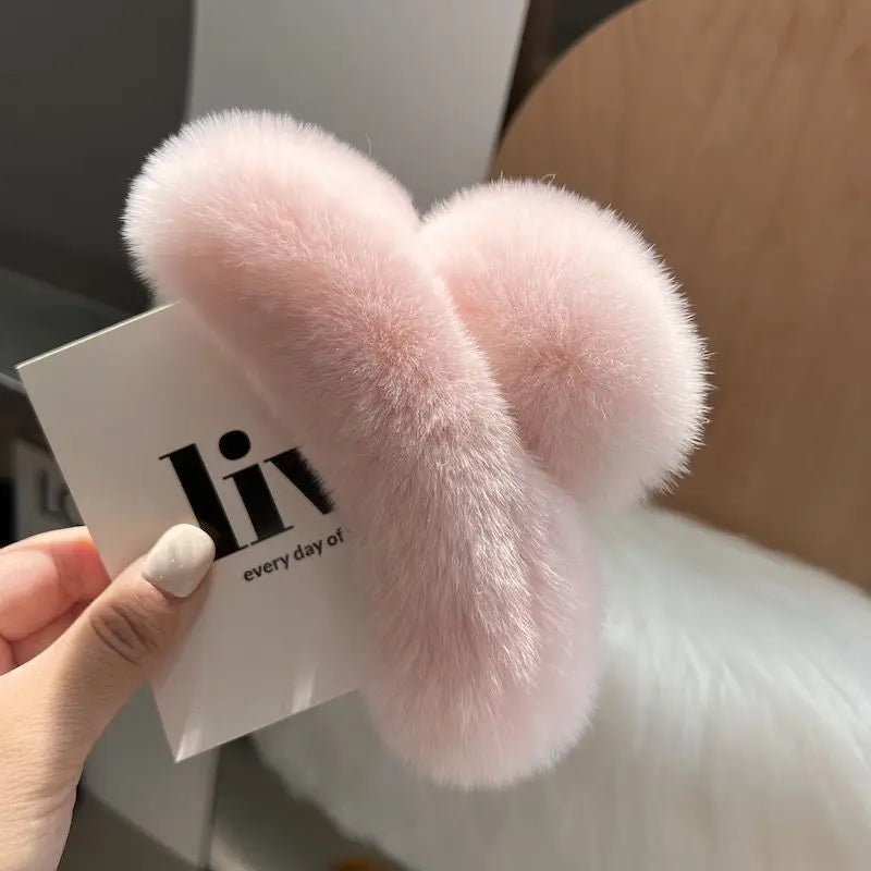 Kawaii Plush Rex Rabbit Fur Hair Claw 🐰✨ - Adorable Elegant Hair Accessory for Women!