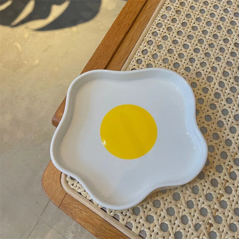 Charming Fried Egg Shaped Ceramic Plate for Whimsical Dining 🍳✨
