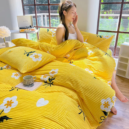 Kawaii Strawberry Dreams Duvet Set 🍓✨ Fluffy Reversible Bedding & Pillowcases! 🌈💤