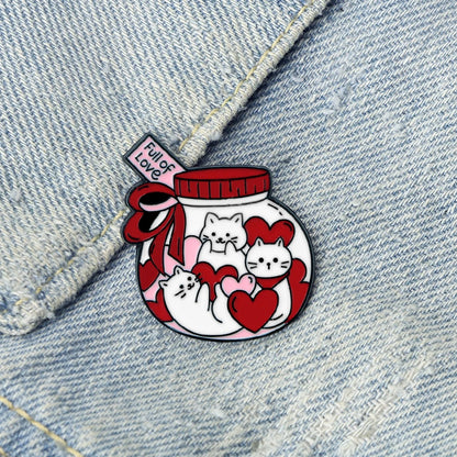 Kawaii Wink Cat Brooch with Red Heart ❤️ | Cute Cup Kitty Enamel Pin for Cat Lovers 🐾 | Perfect Gift for Friends 🎁